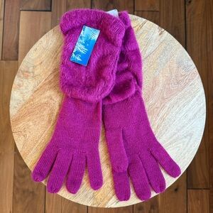 Winter Basics Fuchsia Acrylic Women’s Gloves NWT